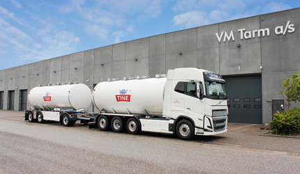 TINE BA - 21,500-litre milk tank  and 18,000-litre drawbar trailer